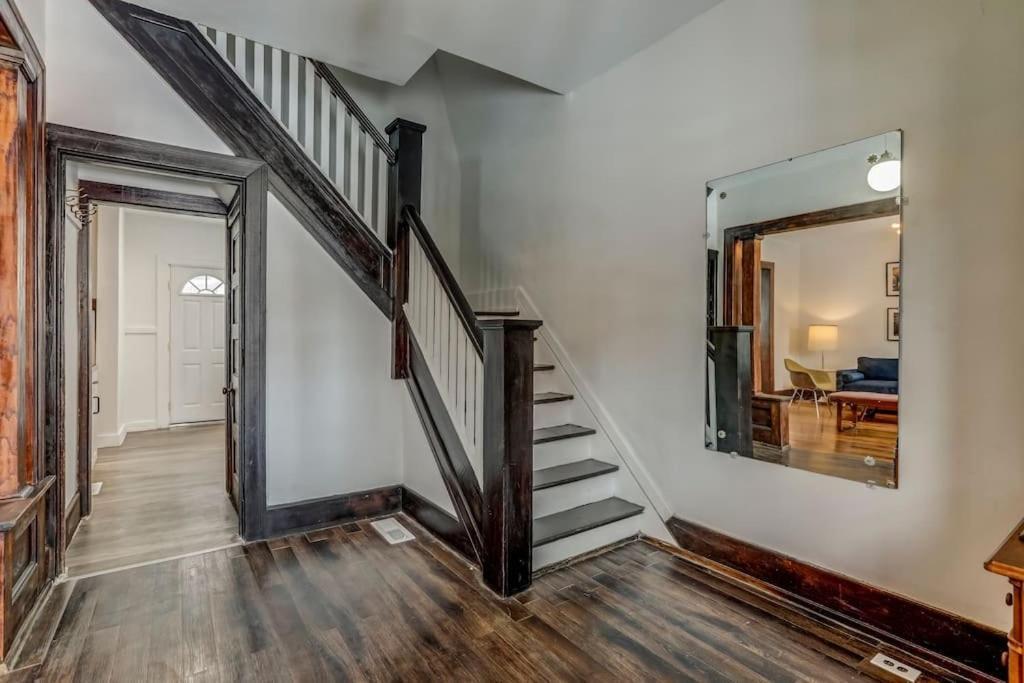 הוילה דטרויט Luxe Mid-Century Styled Historic Townhouse #1 מראה חיצוני תמונה