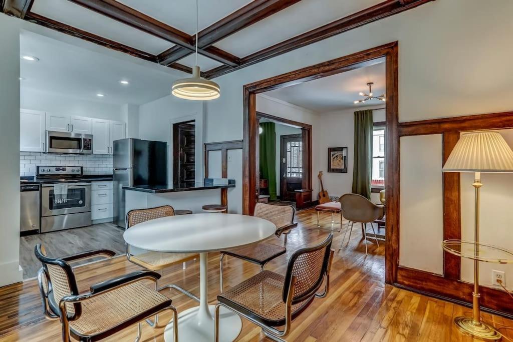 הוילה דטרויט Luxe Mid-Century Styled Historic Townhouse #1 מראה חיצוני תמונה
